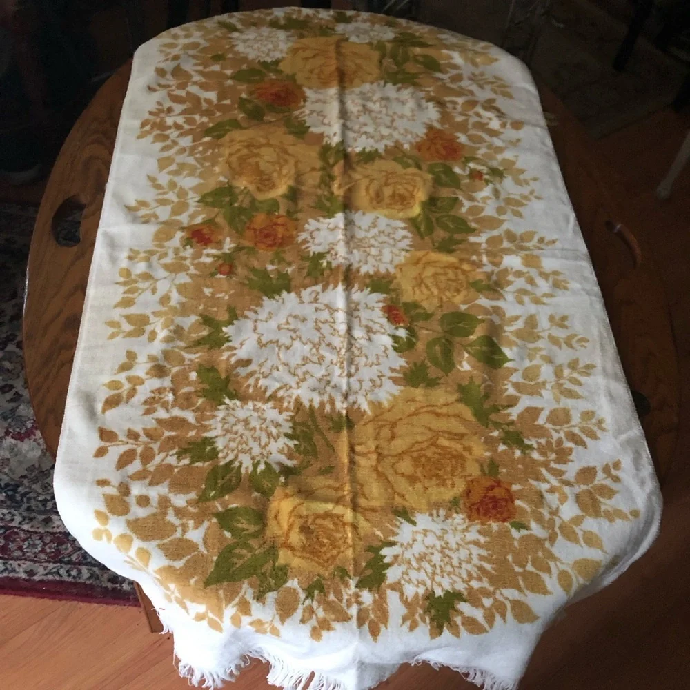 Vintage Floral Print Towel